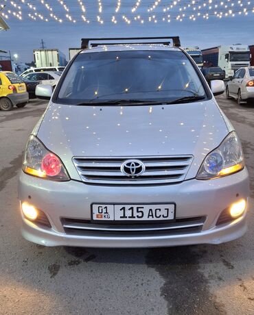 Toyota: Toyota Ipsum: 2003 г., 2.4 л, Автомат, Газ, Минивэн