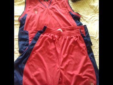 мужские спортивные костюмы: Продаю костюм тренировочный шорты,треки, майка размер 48- 50. один раз