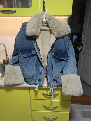 ženske zimske jakne h m: L (EU 40), XL (EU 42), Sa postavom
