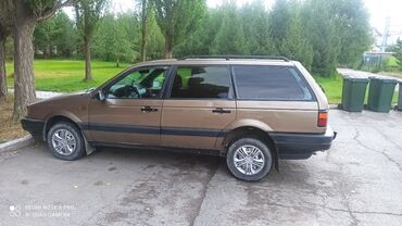 Транспорт: Volkswagen Passat Variant: 1989 г., 1.8 л, Механика, Бензин, Универсал