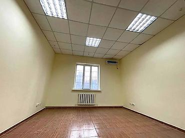 квадрат: Сдаю Офис 125 кв.м. в аренду в центре Бишкека: - Этаж второй - 5 — 4