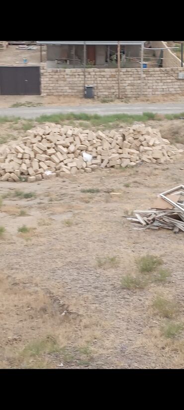 yeni ramanida torpaq: 15 sot, Tikinti, Maklerlər narahat etməsin, Bələdiyyə