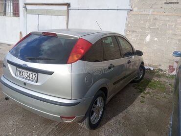 Ford Focus: 1.4 l | 2002 year | 189000 km. Hatchback