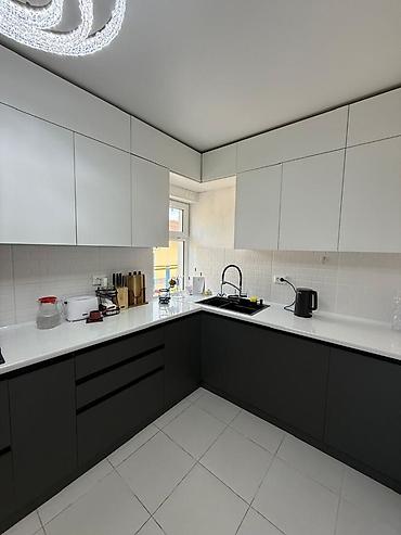 Продажа коттеджей и домов: ✨СРОЧНО 🏡 ПРОДАЕТСЯ ДОМ В АК-ОРДО 📍 Локация: район Ак-Ордо 📐 Площадь — 24
