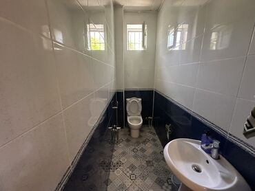 Həyət evləri və villaların satışı: 5 otaqlı, 200 kv. m, Kredit yoxdur, Orta təmir -da lalafo.az — 10 Həyət evləri və villaların satışı: 5 otaqlı, 200 kv. m, Kredit yoxdur, Orta təmir — 10