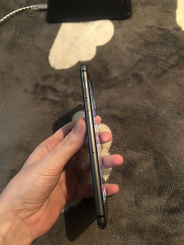 iphone 2 el: IPhone 8 Plus, 64 GB, Barmaq izi — 3