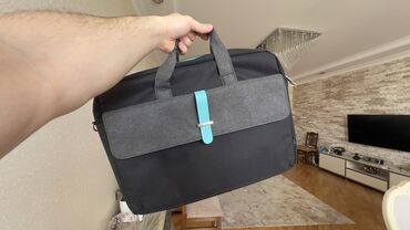 laptop çanta: Rusyada notebookla bir yerde yeni çanta almisdim bir neçe defe