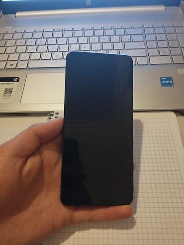 iphone 11 yaddas: Xiaomi 12, rəng - Qara — 10