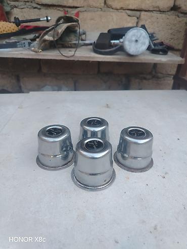 disgilər: Avtomobil diski üçün mərkəz qapaqları (4 ədəd dəst) - Material — 1