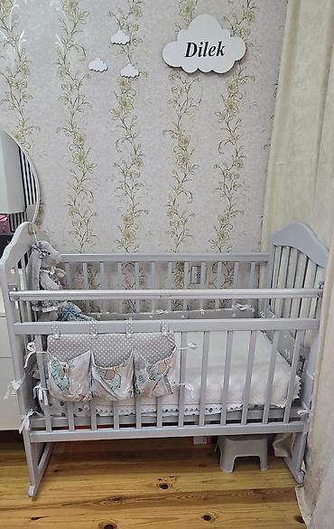 Beshik satilir Qiymet 120 man Üzərində hər birşhey lalafo.az -da Beshik satilir Qiymet 120 man Üzərində hər birşhey