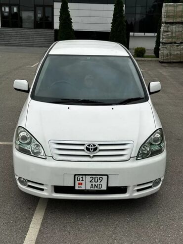 Toyota: Toyota Ipsum: 2002 г., 2.4 л, Автомат, Газ, Минивэн