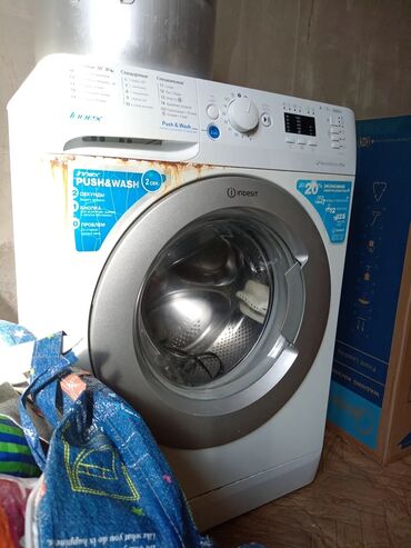Стиральные машины: Стиральная машина Indesit, Автомат, До 5 кг, Полноразмерная