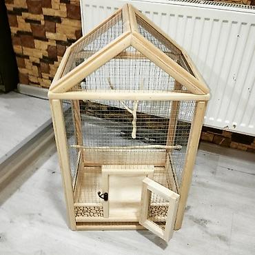 qus adlari: Taxta quş qəfəsi (dekorativ ev formasında) - Material: təbii ağac — 3