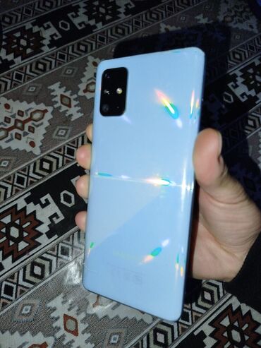 telfon saatlar: Samsung Galaxy A71, 128 GB, rəng - Mavi, Barmaq izi, İki sim kartlı, Face ID