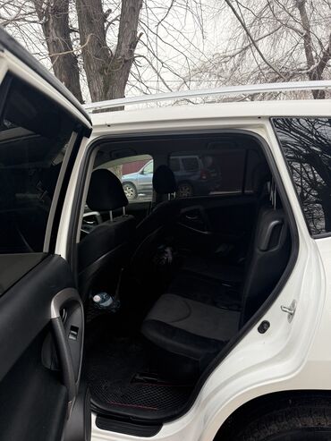 Toyota: Toyota RAV4: 2008 г., 2.2 л, Механика, Дизель, Кроссовер — 7