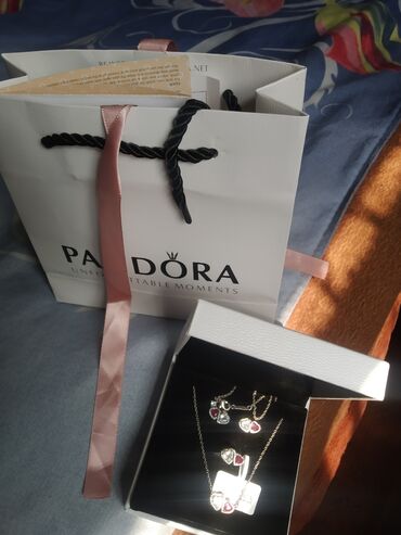 серебрянная цепочка: Ювелирные украшения PANDORA приносит Удовольствие и отличны подароки