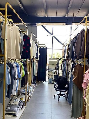 beta stores 2: Тц Караван Сдается бутик Площадь: 15м2 2-этаж С оборудованием Цена — 2