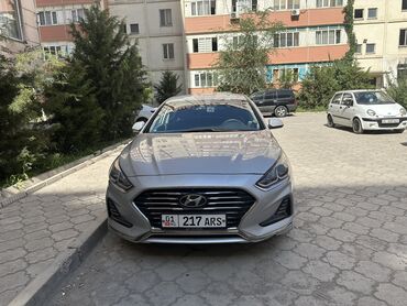 сдаю в аренду авто паследщум выкуп: Ижарага берем Hyundai Sonata сатуу үчүн, | Күрөө, Алдын ала төлөө, Айдоочулук күбөлүгүк, Газ
