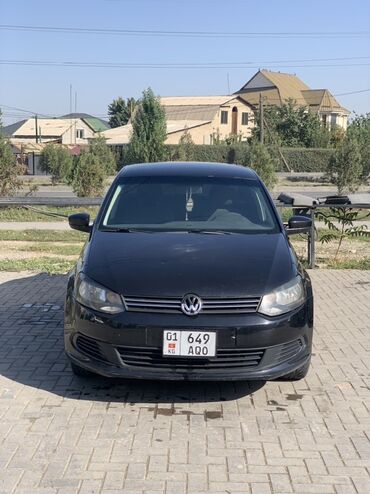 срочно продам машину дёшево: Volkswagen Polo: 2012 г., 1.6 л, Автомат, Бензин, Седан