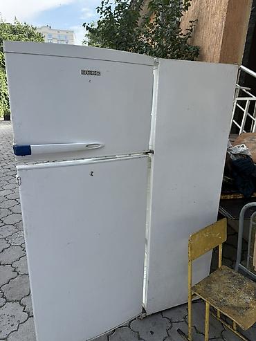 mini refrigerator: Холодильник Beko, двухкамерный, с верхней морозильной камерой — 1