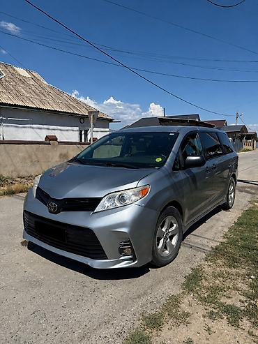 deu labo: Toyota Sienna: 2019 г., 3.5 л, Автомат, Бензин, Минивэн — 2