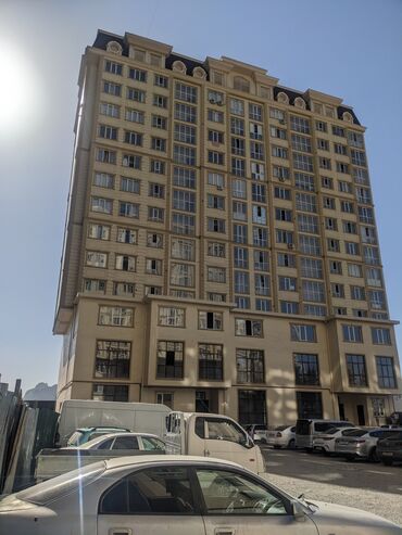 3 комнатная квартира продаётся: 2 комнаты, 65 м², Элитка, 3 этаж, ПСО (под самоотделку)