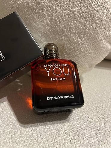 sir: Na slici je Emporio Armani Stronger With You Parfum, najintenzivnija i — 1