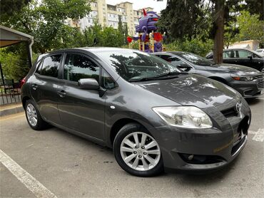 Toyota: Toyota Auris: 1.4 l | 2009 il Hetçbek