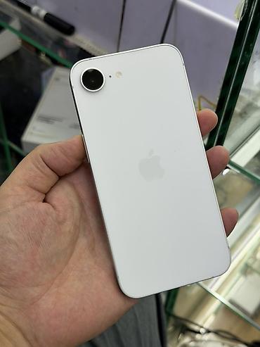 iphone 26000: IPhone 16e, Б/у, 128 ГБ, Белый, Защитное стекло, Чехол, 100 % — 1