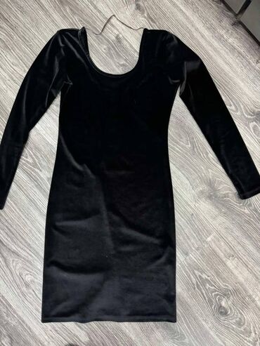 haljina pliš: S (EU 36), bоја - Crna, Drugi stil, Dugih rukava