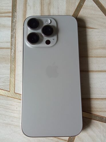 soyuducular ikinci el: IPhone 16 Pro, 128 GB, Barmaq izi, Face ID