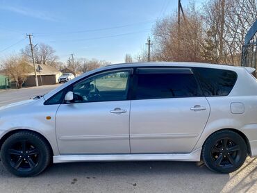 Toyota: Toyota Ipsum: 2002 г., Минивэн — 9