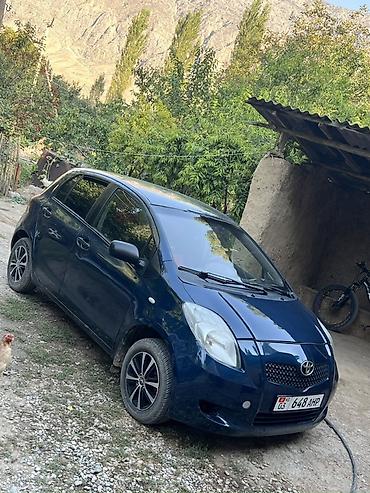 autopark kg: Toyota Yaris: 2008 г., 1.3 л, Механика, Бензин, Хэтчбэк — 3