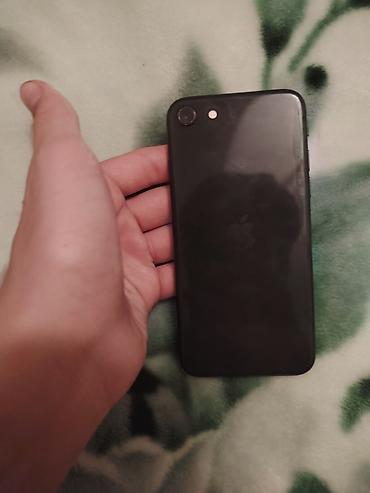 iphome se: IPhone SE, Qara, Barmaq izi — 2