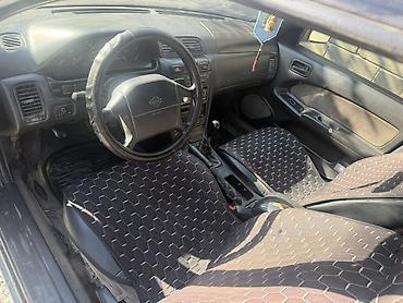 боковые: Nissan Maxima: 1996 г., 2 л, Механика, Бензин, Седан — 4