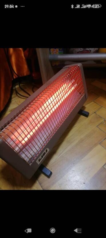 Kaloriferi: Grejalica kvarcna manja. LABA 2000 w ispravna . 

Mirjevo — 5
