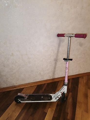 matasklet kredit: Uşaq üçün skuter. Ağ və çəhrayı rəng kombinasiyasında hazırlanıb, sadə — 2