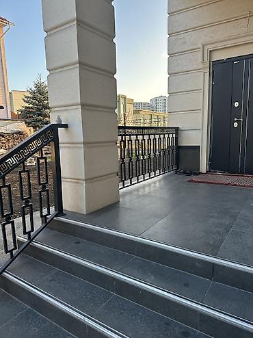 Долгосрочная аренда домов: 210 м², 5 комнат — 10