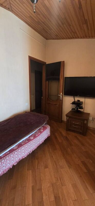 azadlıq prospekti kirayə evlər: 60 м², 2 комнаты, Комби, Газ, Электричество