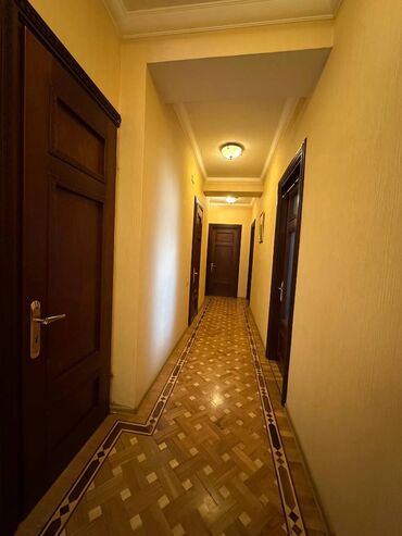 Yeni tikili: 3 otaqlı, Yeni tikili, m. 8 Noyabr, 140 kv. m — 6