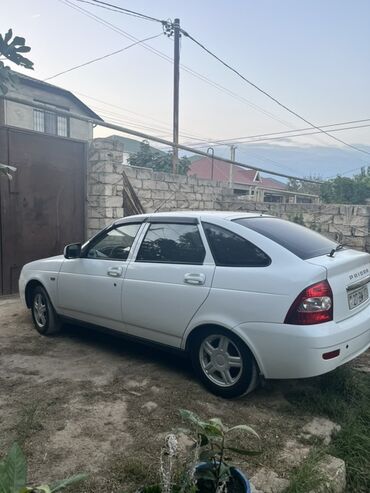 VAZ (LADA): VAZ (LADA) Priora: 1.6 l | 2012 il 268706 km Sedan — 10