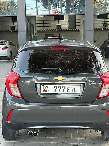 серый gac aion s: Chevrolet Spark: 2017 г., 1 л, Автомат, Бензин, Хэтчбэк — 5