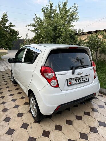 Chevrolet: Chevrolet Spark: 2014 г., 1 л, Автомат, Бензин, Хэтчбэк — 1