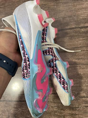 butsları: Butslar Nike, Ölçü: 41, İşlənmiş — 3