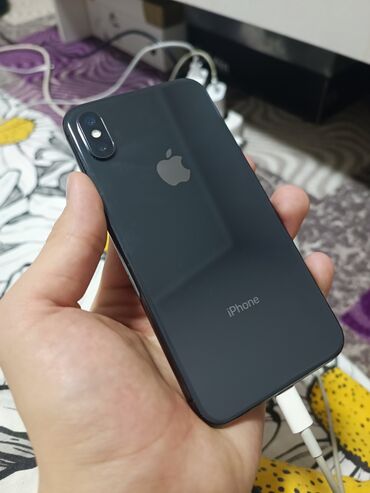 Apple iPhone: IPhone X, Б/у, 256 ГБ, Черный, Защитное стекло, Чехол, 74 %