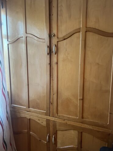 Köhnə tikili: Gəncə şəhəri Heydər Əliyev prospekti 32 nömrəli orta məktəbin qarşısı -da lalafo.az — 17 Köhnə tikili: Gəncə şəhəri Heydər Əliyev prospekti 32 nömrəli orta məktəbin qarşısı — 17