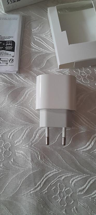 ipad satilir: Məhsul: Apple 20W USB‑C Güc Adapteri (EU iki sancaqlı) Xüsusiyyətlər — 4