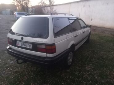 Volkswagen: Volkswagen Passat: 1990 г., 1.8 л, Механика, Бензин, Универсал