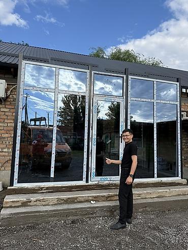 Ремонт и строительство: Готовое алюминиевое окно, Тип окна: Панорамные, Декоративные особенности: Фрамуга, Новый, Бесплатная установка, Без рассрочки — 3