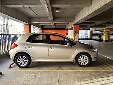 r17 225 65: Toyota Auris: 2008 г., 1.6 л, Робот, Бензин, Хэтчбэк — 2